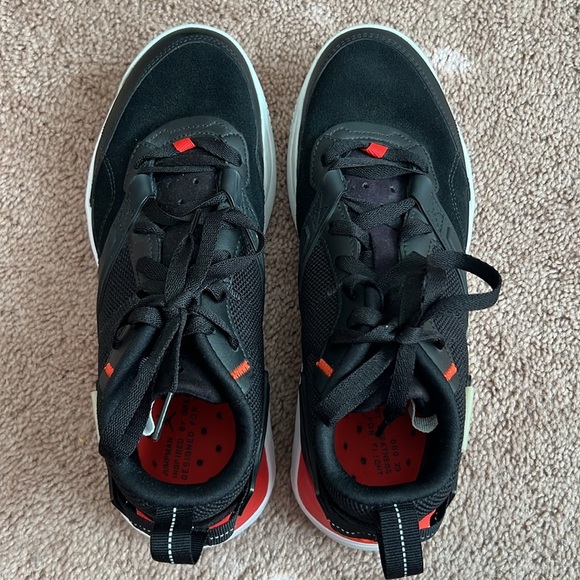 NIKE • Jordan Air Black & Red NFH 'Bred Sneakers Athletic Basketball Shoes - Picture 11 of 11